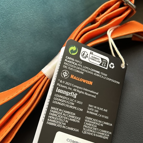 LoungeFly, HALLOWEEN Michael Meyers Backpack - Picture 13 of 13